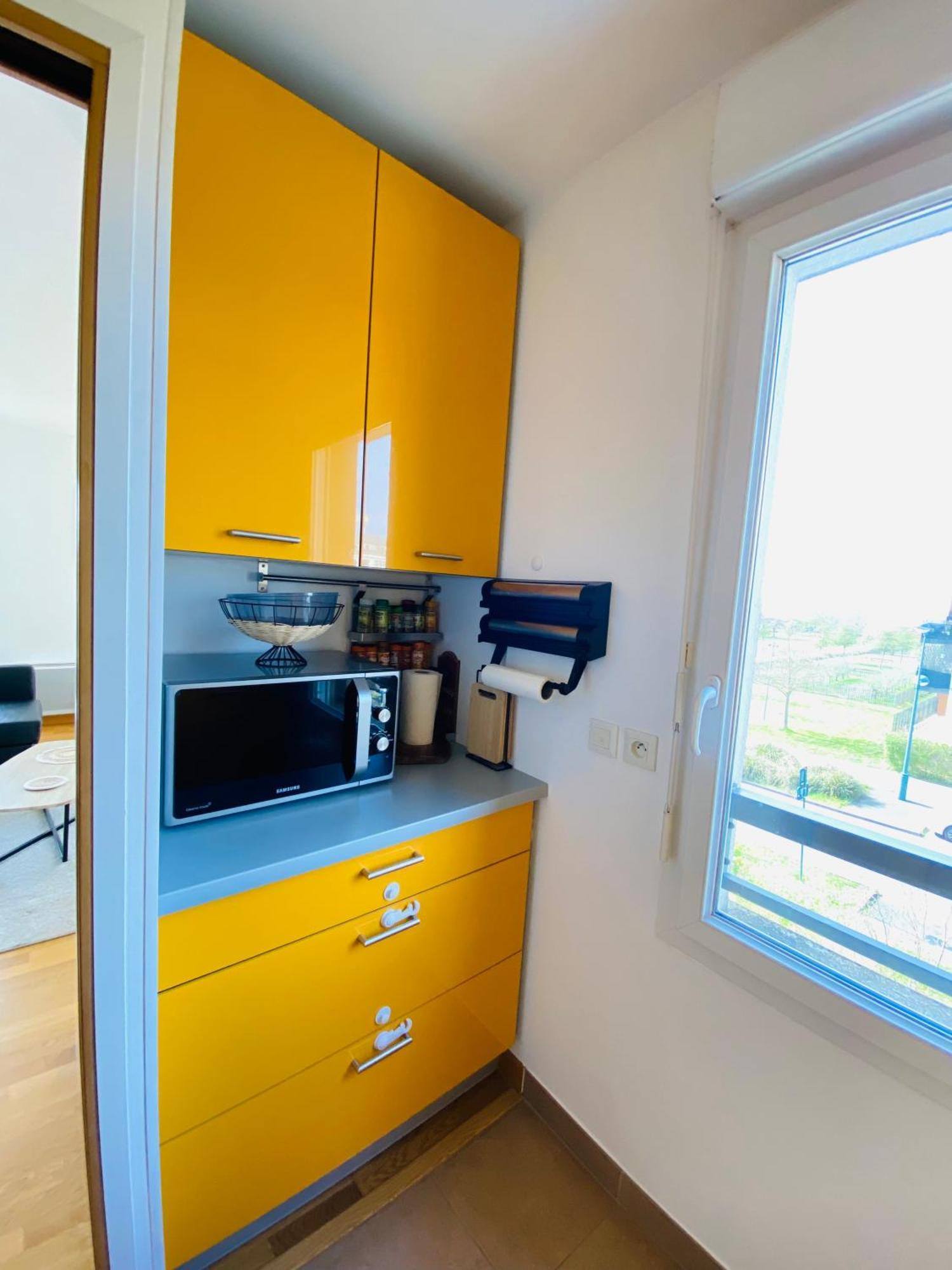Charmant Appartement 3 Pieces Proche Rer & Disney مونتِفرا المظهر الخارجي الصورة